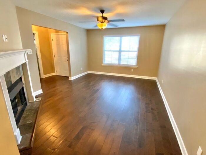 5307 Bradley Ridge Ln - Photo 2 of 23