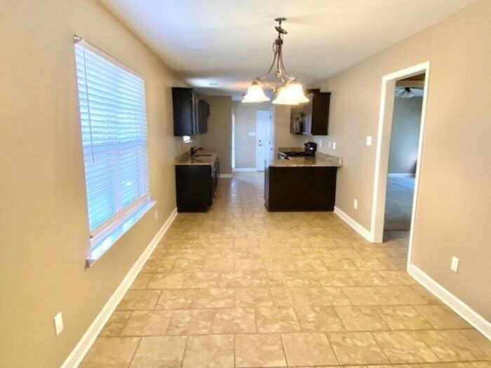 5307 Bradley Ridge Ln - Photo 3 of 23