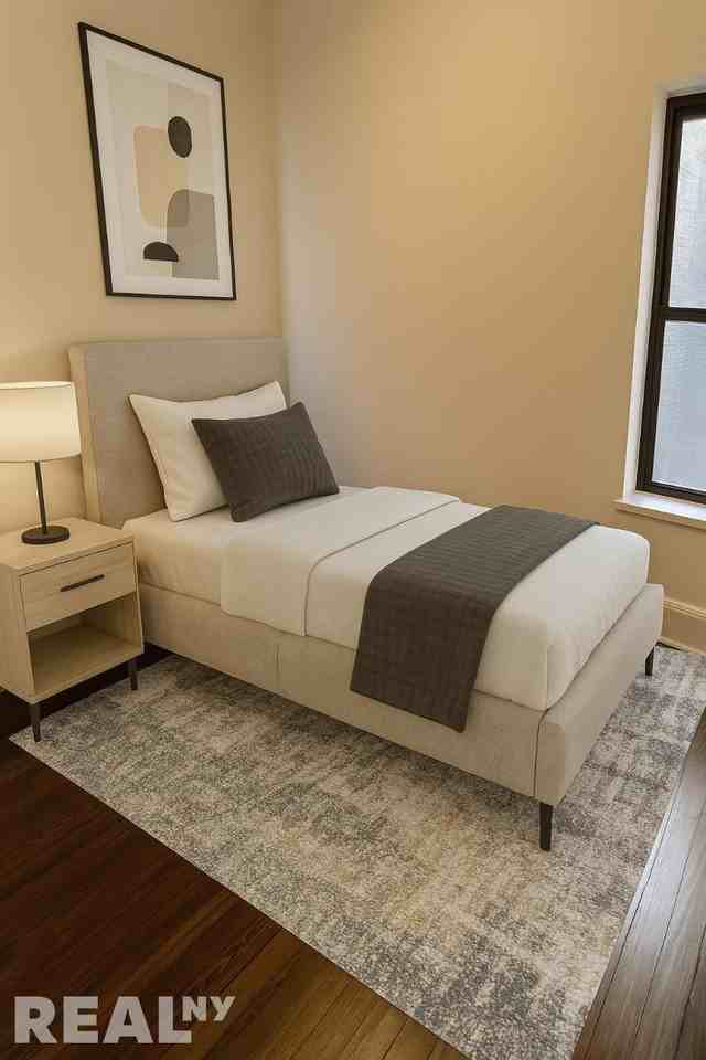 York Ave #2C - Photo 3 of 6