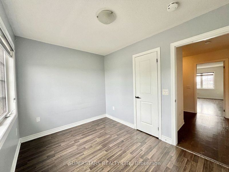 19838 Leslie Street - Photo 3 of 29