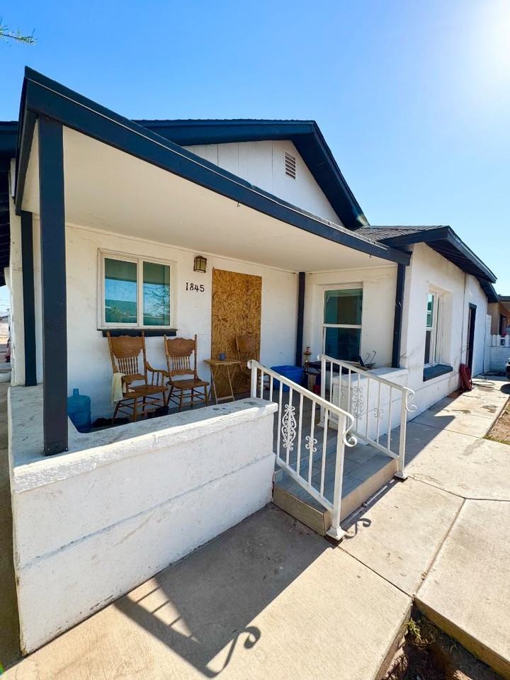 1845 E Monroe St Unit 1 - Photo 3 of 6