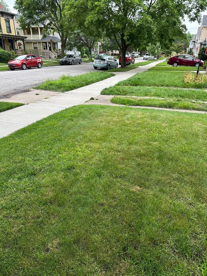 6110 W Clinton Ave - Photo 3 of 10