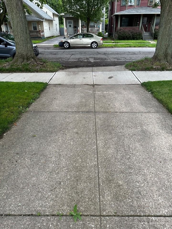 6110 W Clinton Ave - Photo 6 of 10