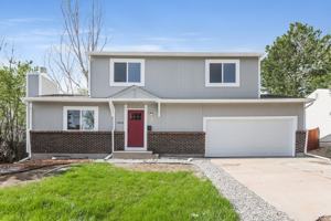 featured image of 9574 W David Pl