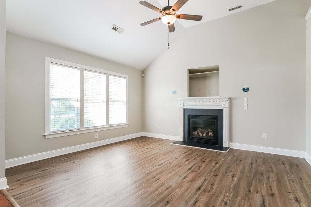 329 Braxman Ln - Photo 5 of 17