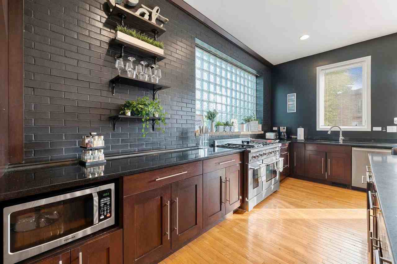 2630 S Throop St #1244908P - Photo 6 of 50