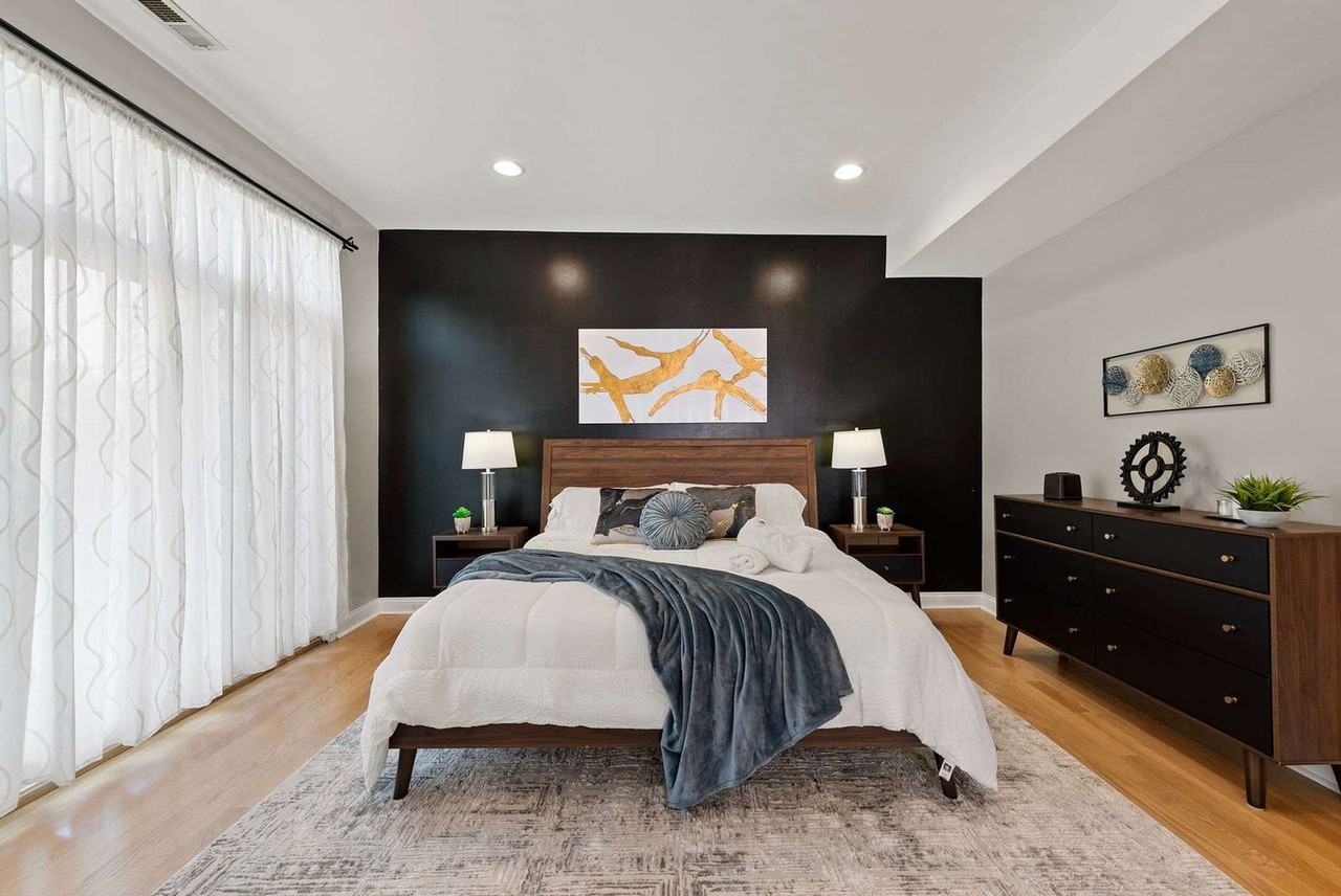 2630 S Throop St #1244908P - Photo 5 of 50