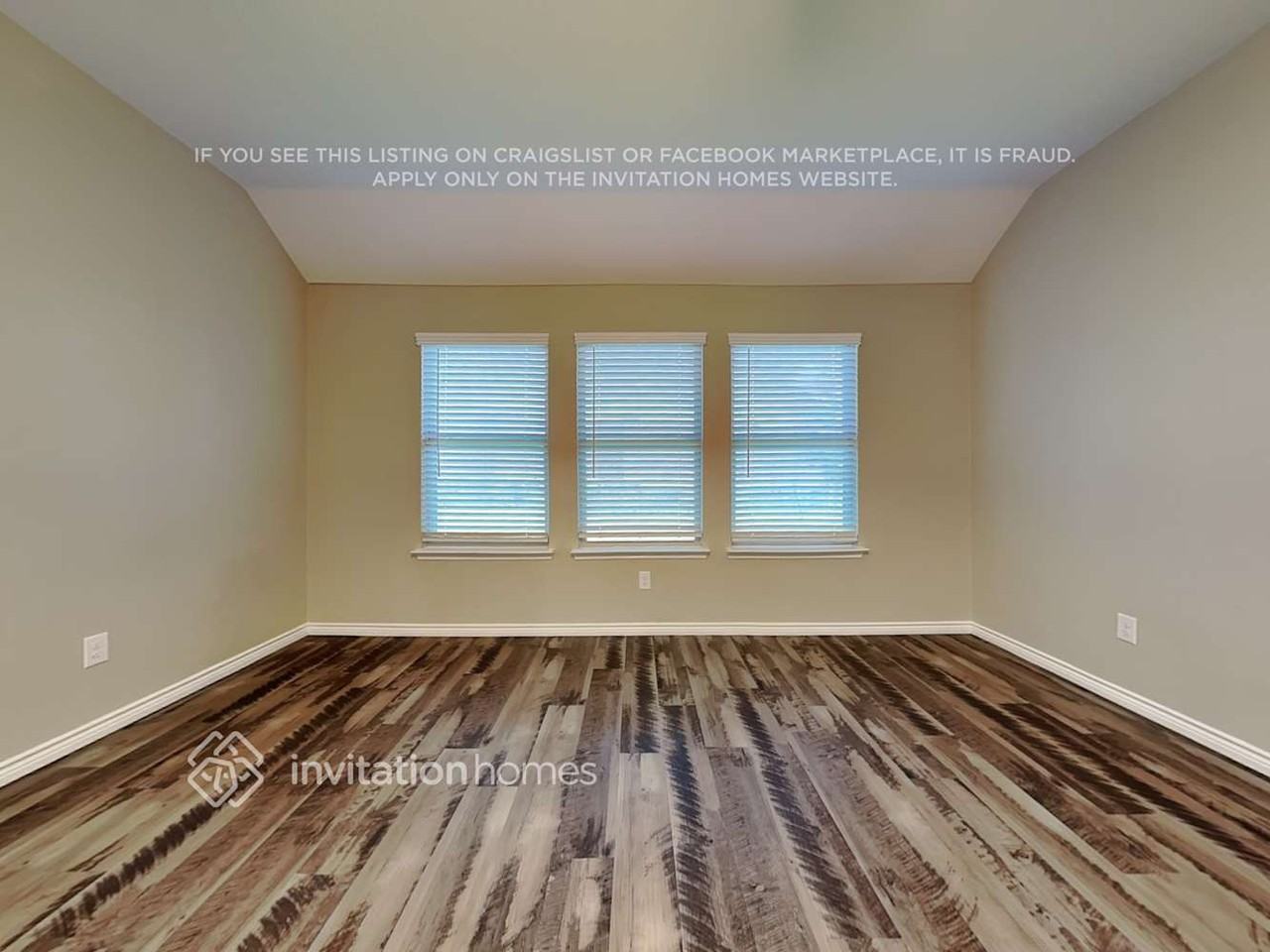 317 Burr Ln - Photo 3 of 20