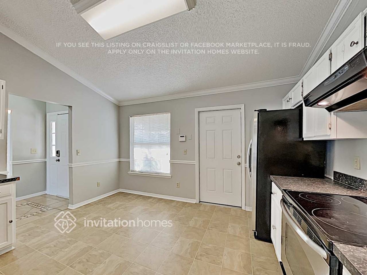 2463 Twin Springs Dr N - Photo 6 of 16