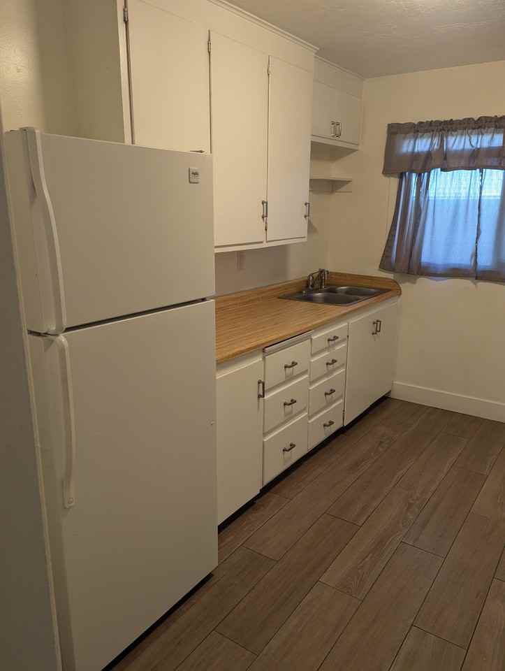 2153 Harrison Boulevard - Photo 2 of 8