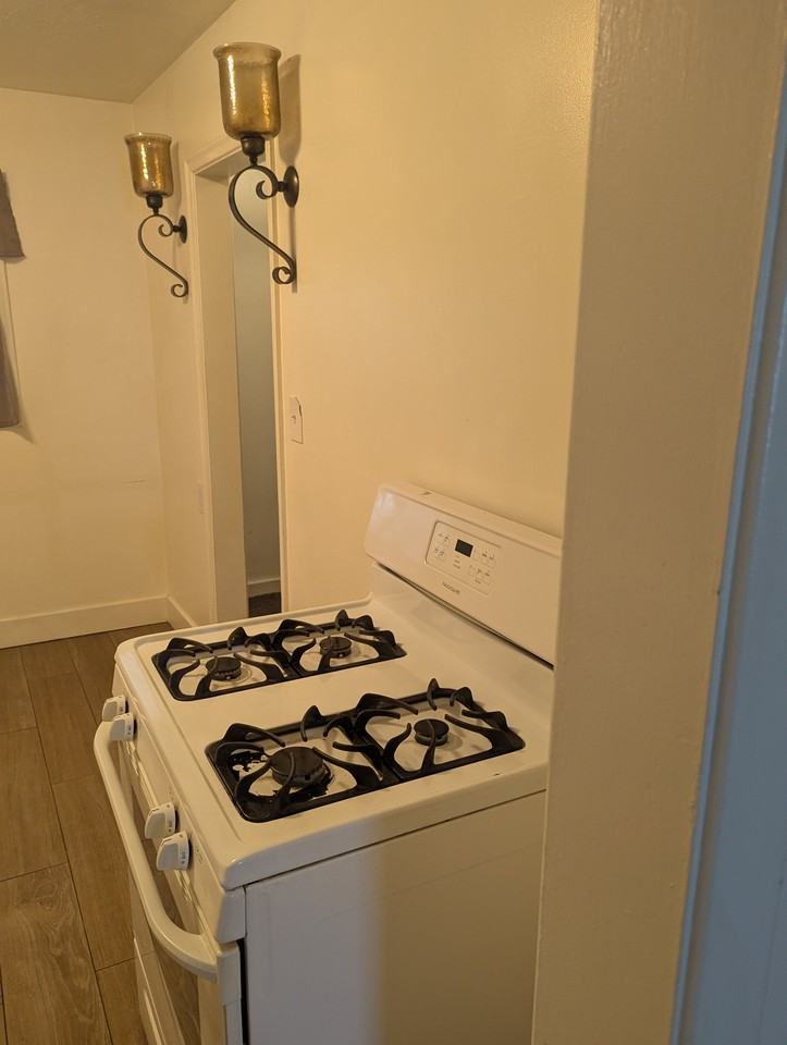 2153 Harrison Boulevard - Photo 3 of 8