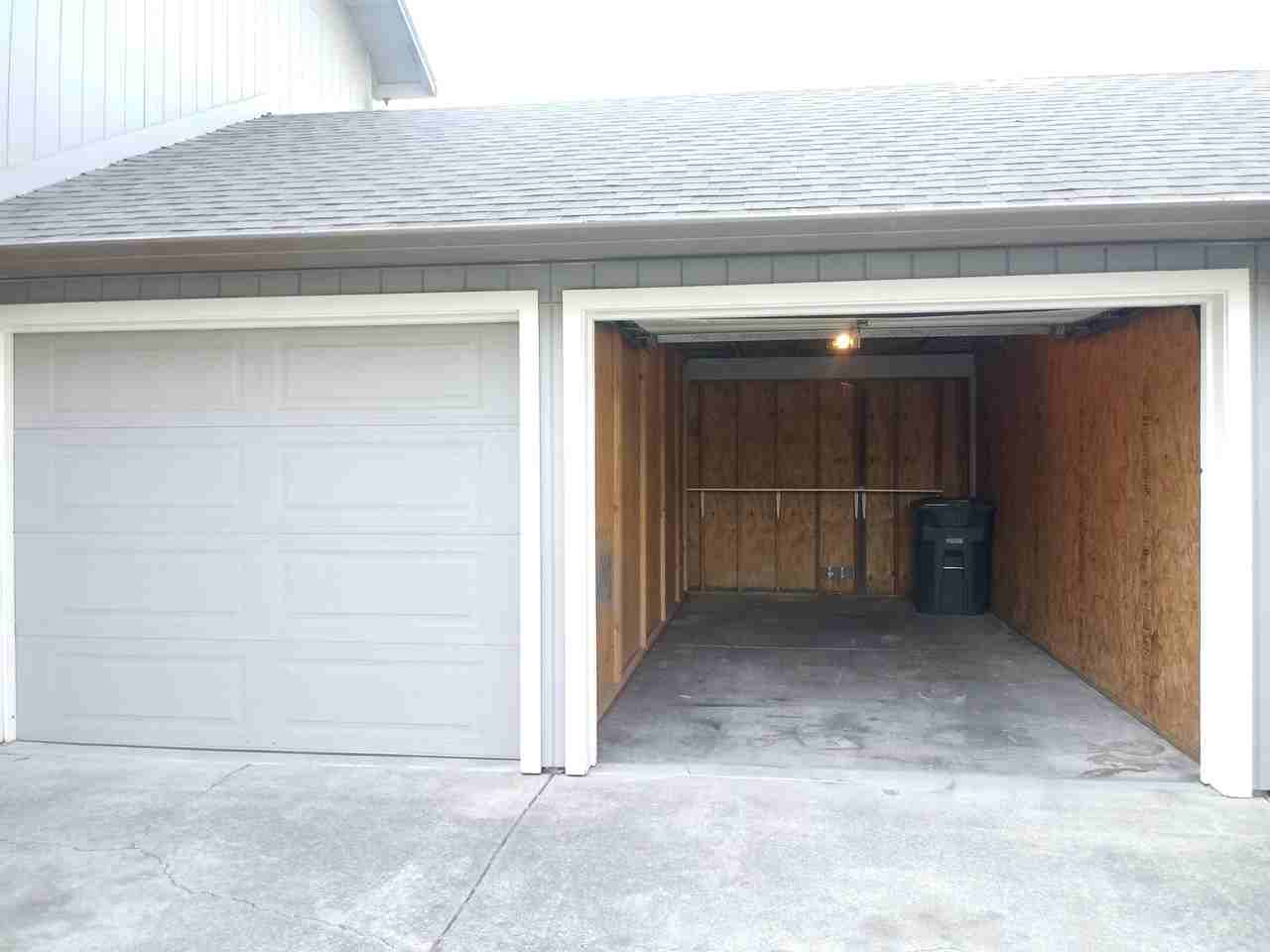 211 Barnett Street - Photo 2 of 15