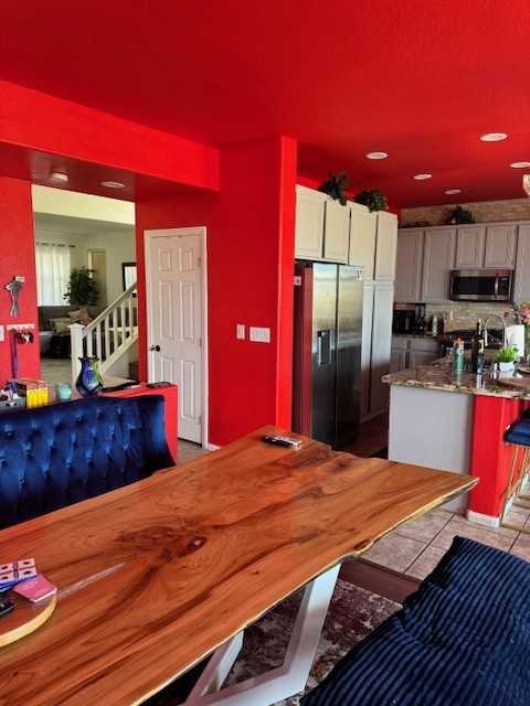 640 Baldurn Ave - Photo 5 of 50