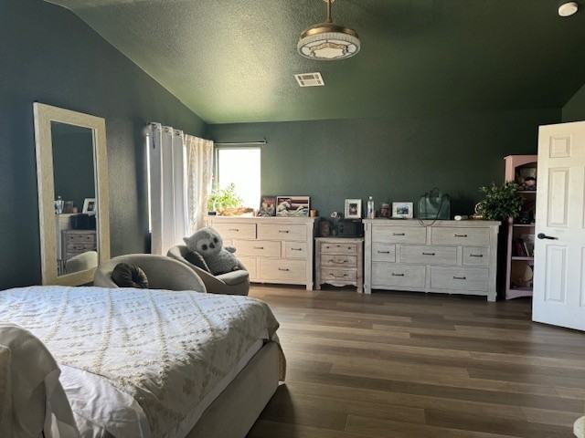 640 Baldurn Ave - Photo 3 of 50