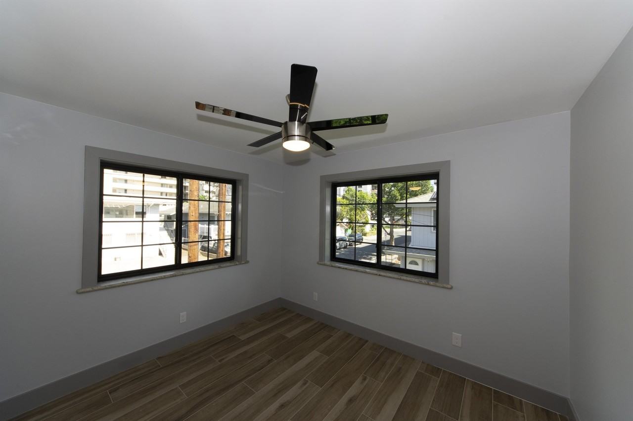 1227 Elm St - Photo 2 of 10