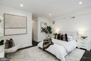 featured image of 2235 Hope Street