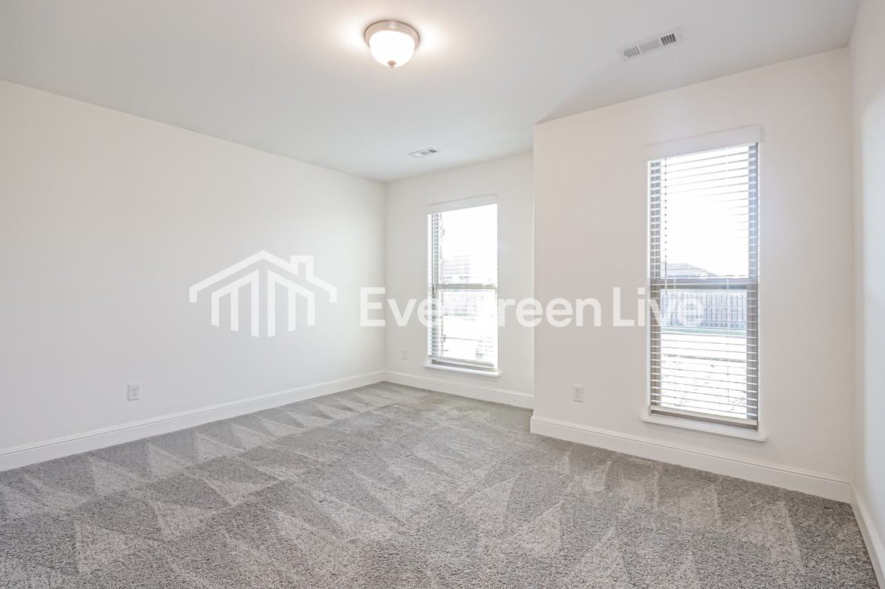 430 Nw 59 Ave - Photo 7 of 15