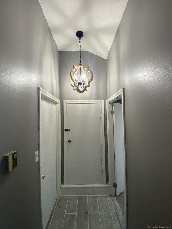 287 South Rd - Photo 3 of 13