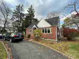 featured image of 77 Pineaire Ave