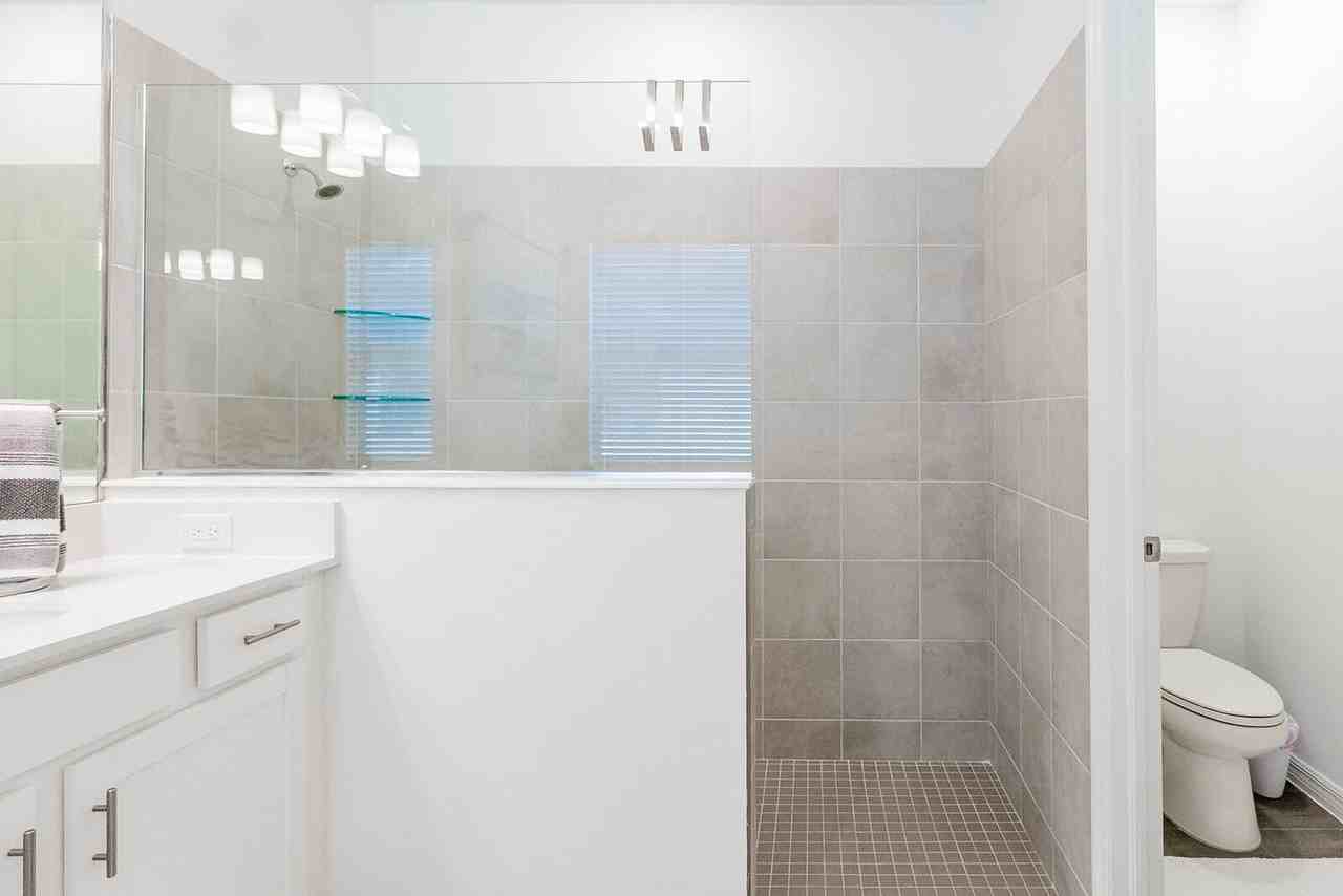 5538 Useppa Dr - Photo 3 of 50