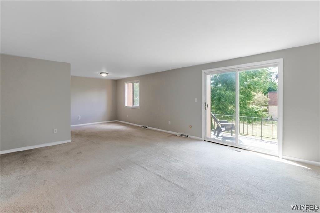 225 Charter Oaks Dr - Photo 3 of 21