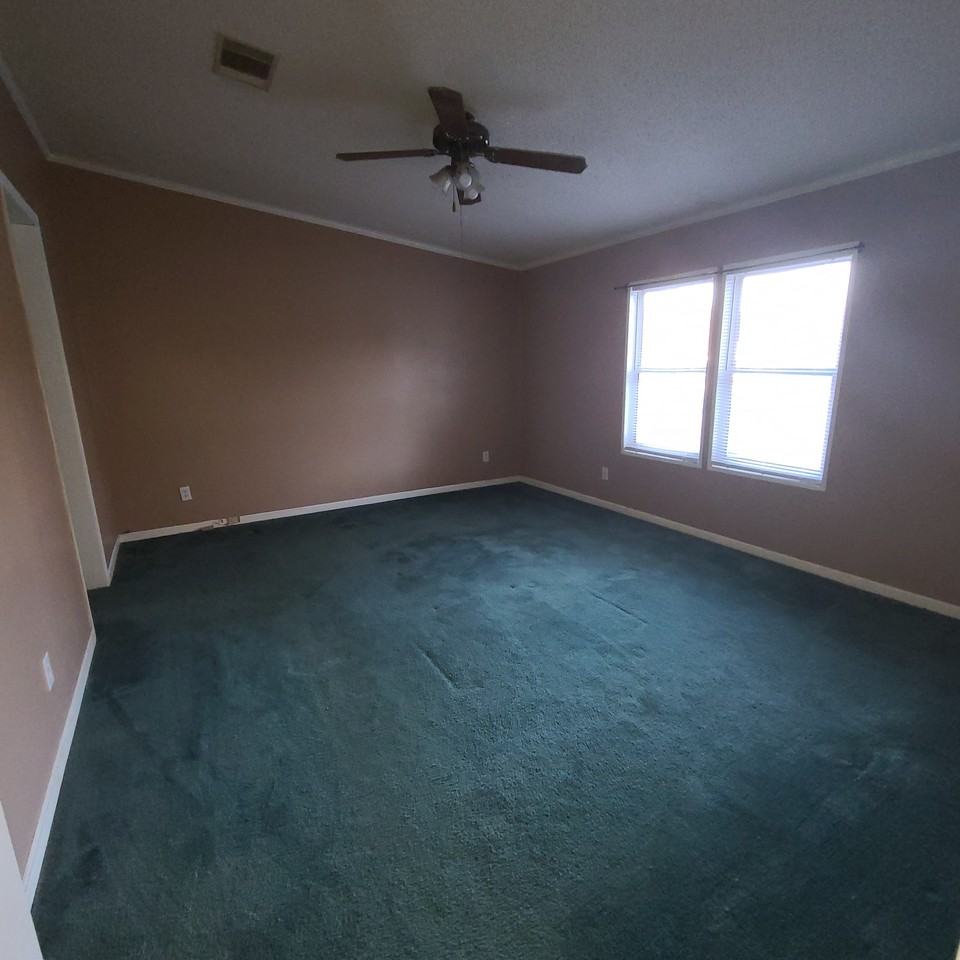 3238 Helton St - Photo 2 of 11