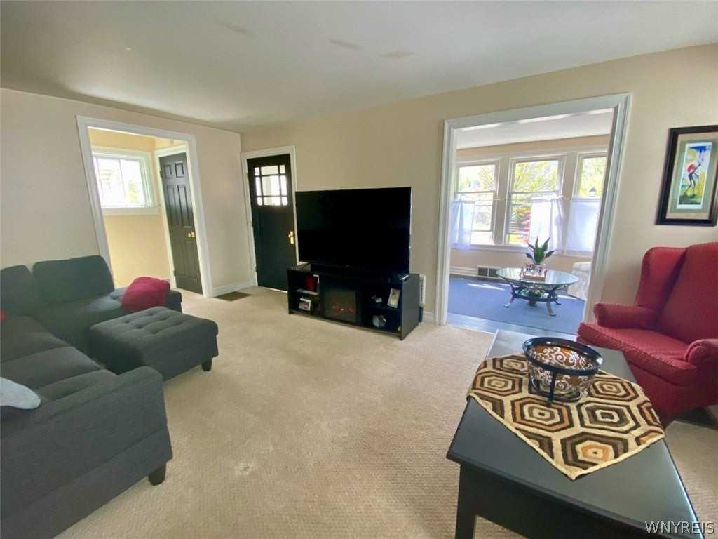 178 Stillwell Ave - Photo 3 of 36