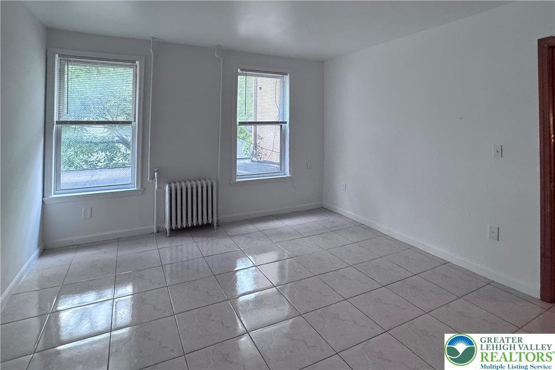 103 N 4th St ##1 - Photo 2 of 10