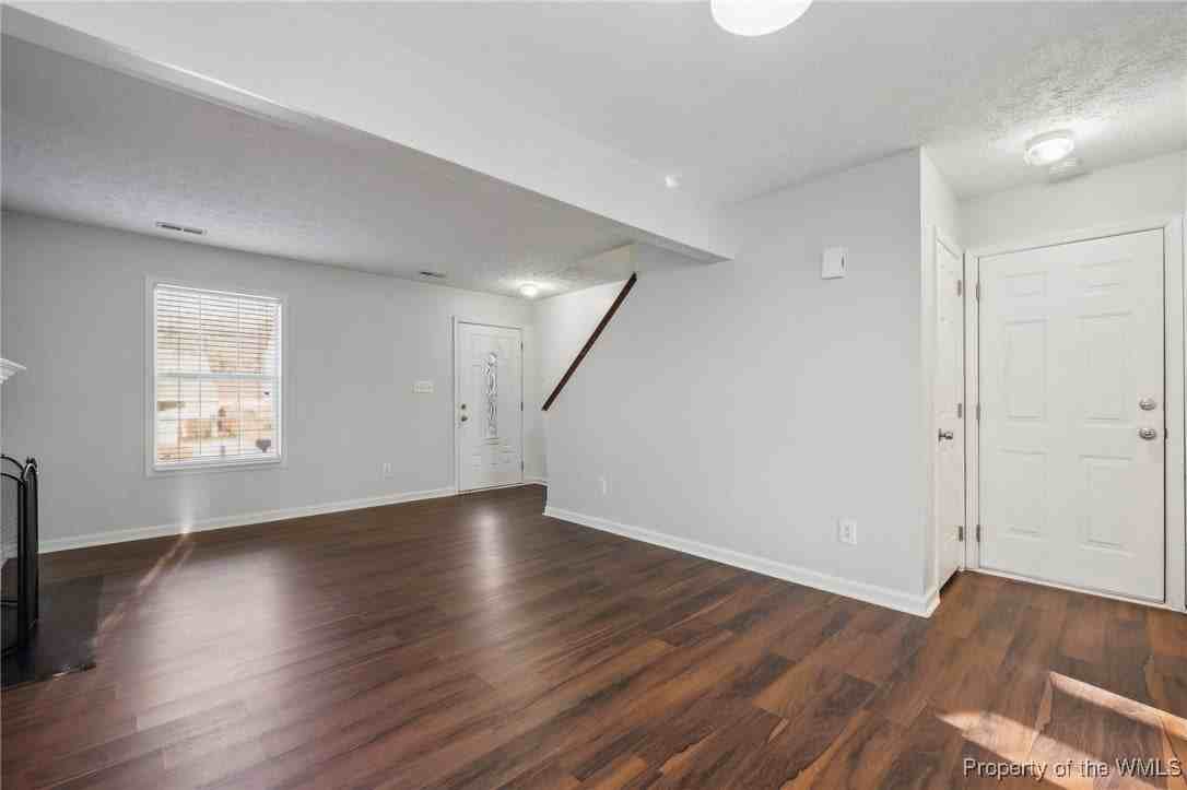 150 Raintree Way - Photo 5 of 24