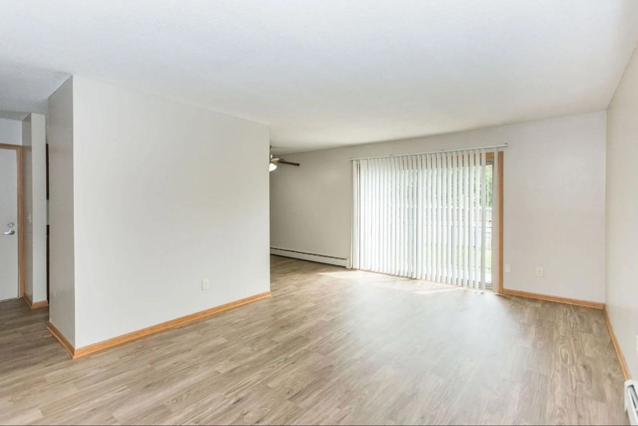 River Ridge Apartments - Photo 5 of 44