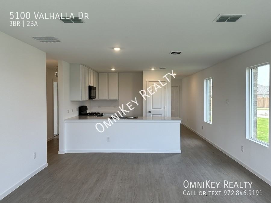 5100 Valhalla Dr - Photo 2 of 19