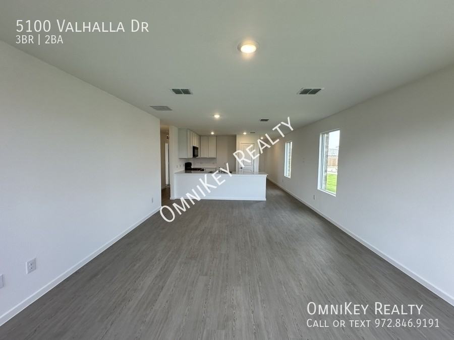 5100 Valhalla Dr - Photo 3 of 19