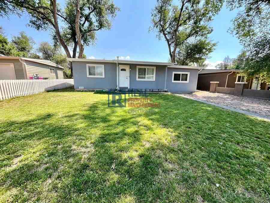 131 Easy St - Photo 2 of 21