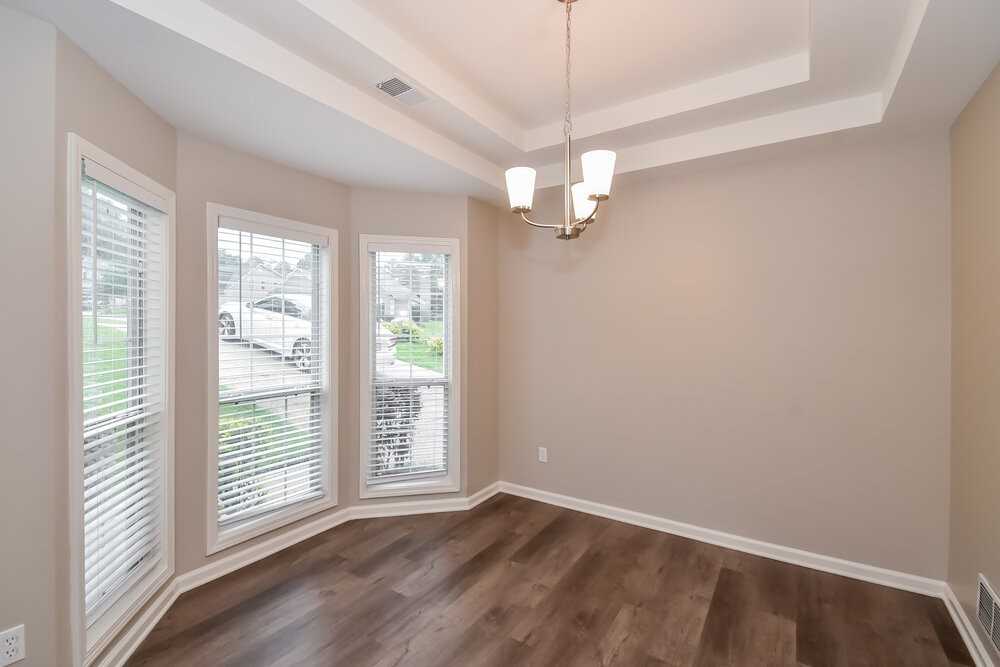 10038 Harmon Springs Dr - Photo 5 of 17