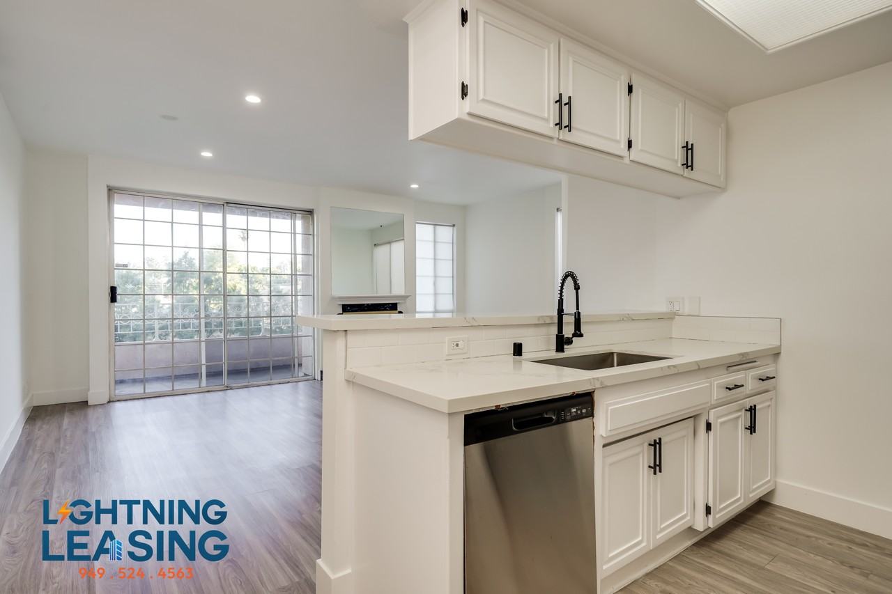 15135 Magnolia Blvd #103C - Photo 2 of 28