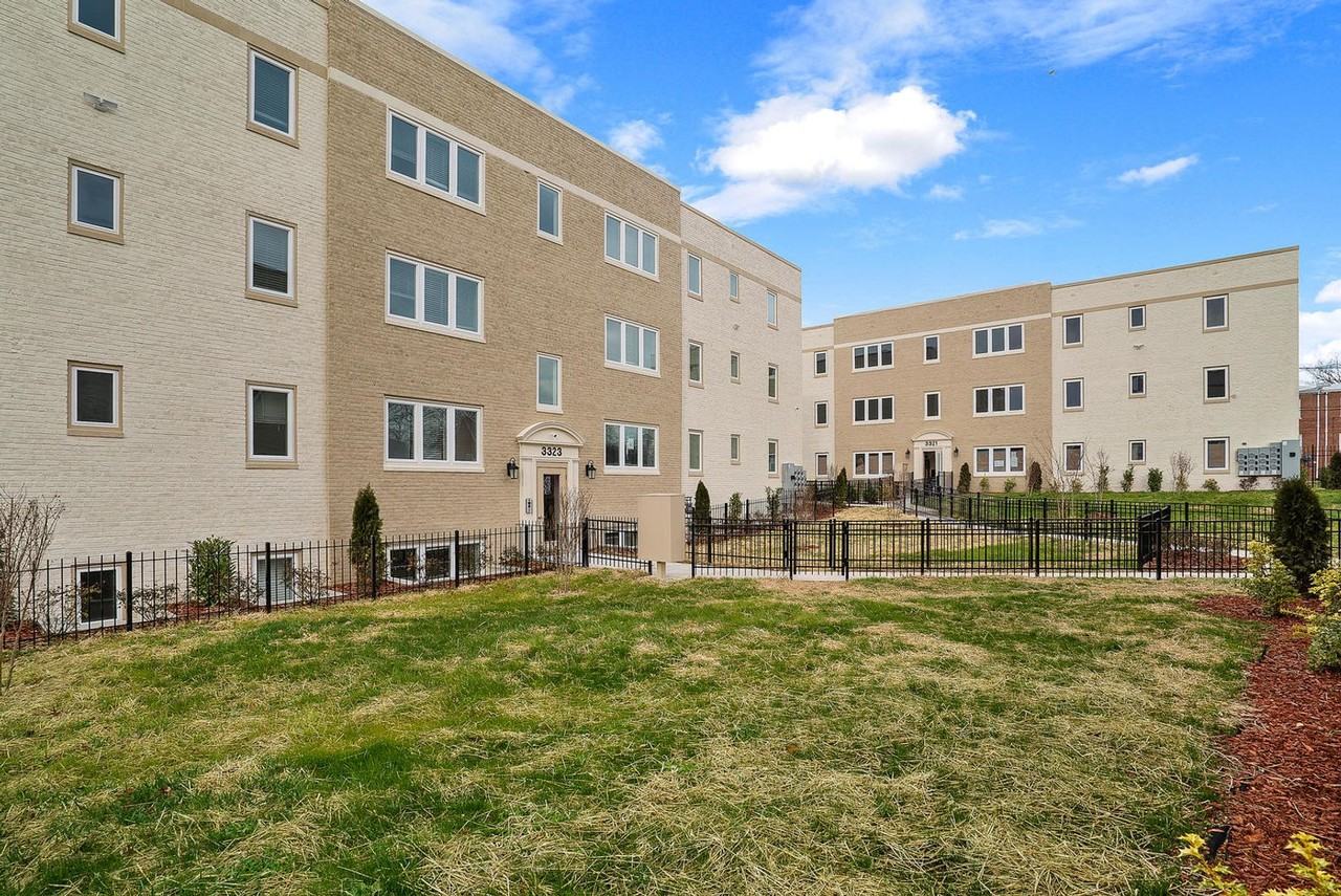 3325 13th St. SE - Photo 2 of 18