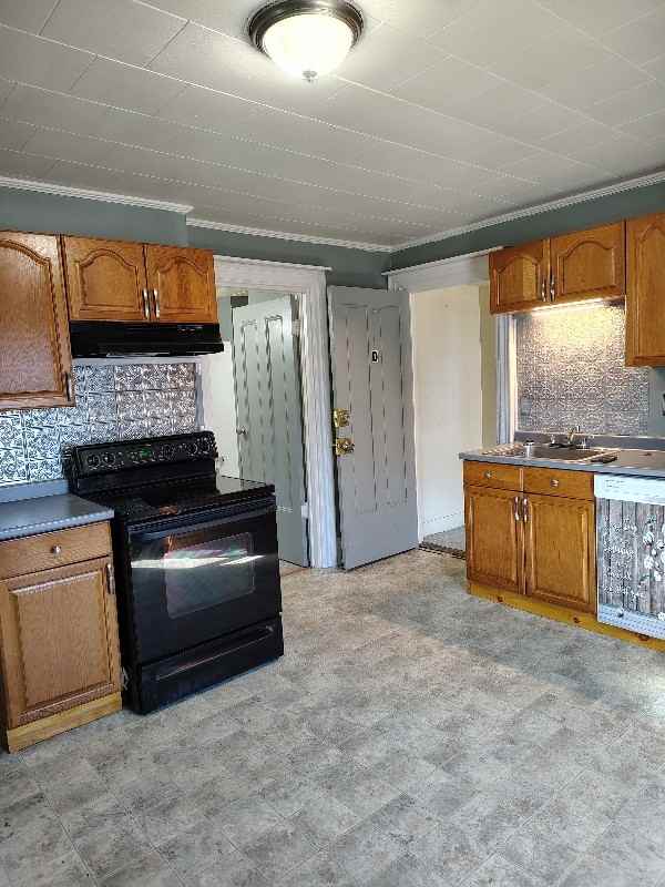 23 Green St #D - Photo 2 of 7