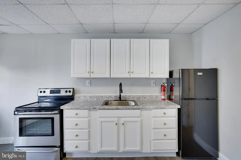 10 E Carroll St - Photo 5 of 7