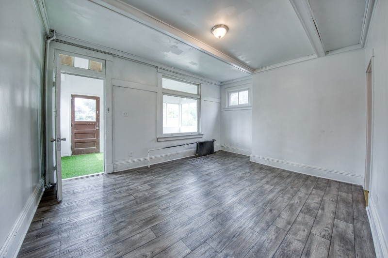 625 Walnut St #1 - Photo 5 of 18