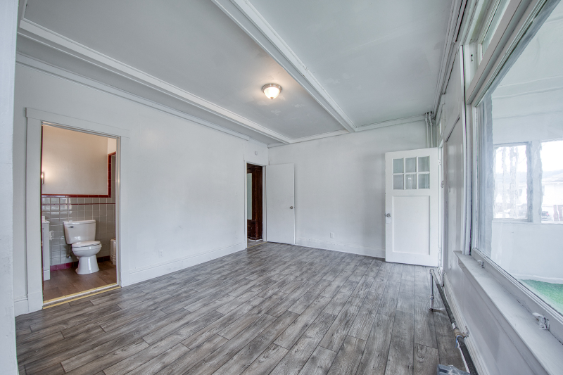 625 Walnut St #1 - Photo 7 of 18