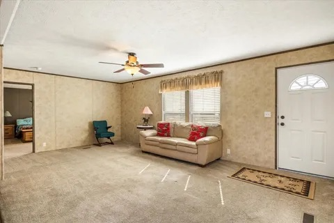 1750 Wildhorse Ln - Photo 3 of 16