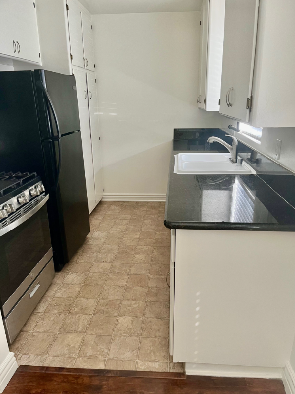 2345 Kansas Ave #24 - Photo 4 of 7