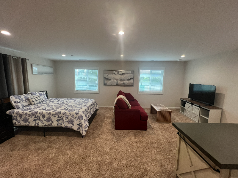 1524 Mira Mar Ave #B - Photo 2 of 13