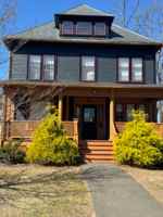 featured image of 79 College St