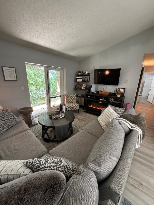 22 Maple Crest Cir #K - Photo 2 of 14