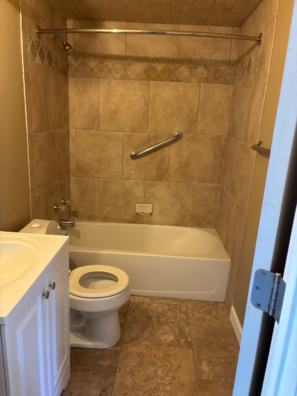 108 Roosevelt St #B - Photo 6 of 10