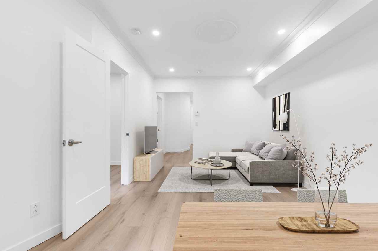 5676 Rue Waverly - Photo 2 of 12