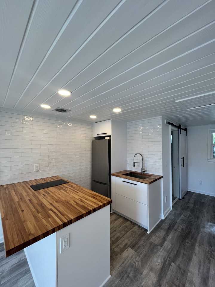 1504 1st St #NA - Photo 2 of 9