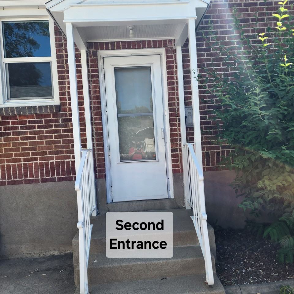 1276 26th St - Photo 2 of 18