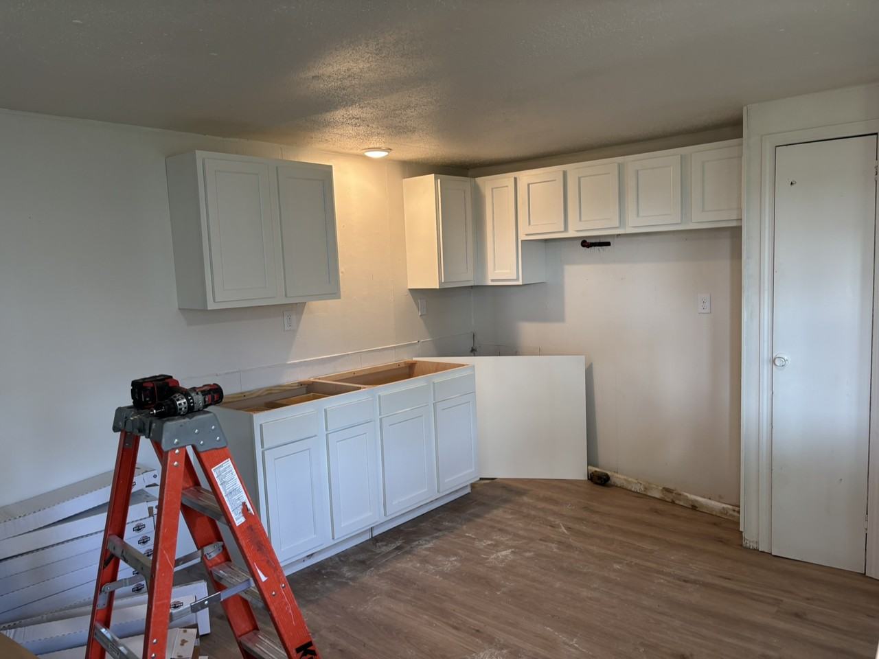 405 Joan Dr #1-4 - Photo 2 of 6